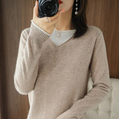 Damen Weicher V‑Ausschnitt-Pullover aus Kaschmir‑Look mit kontrastierter Kantenverzierung Echoarchiv