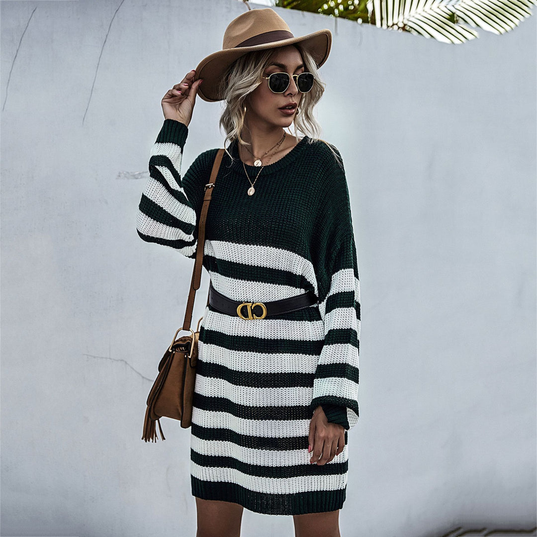 Damen Strickkleid im Oversize-Look mit Blockstreifen und geripptem Saum Echoarchiv