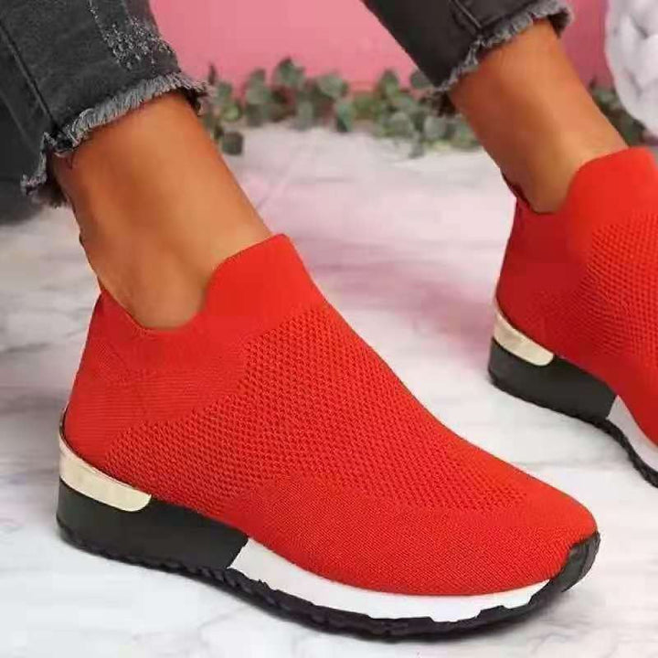 Damen Strick‑Sock‑Sneaker mit elastischem Einstieg, profilierter Plateausohle und Metallic‑Fersendetail Echo Archiv
