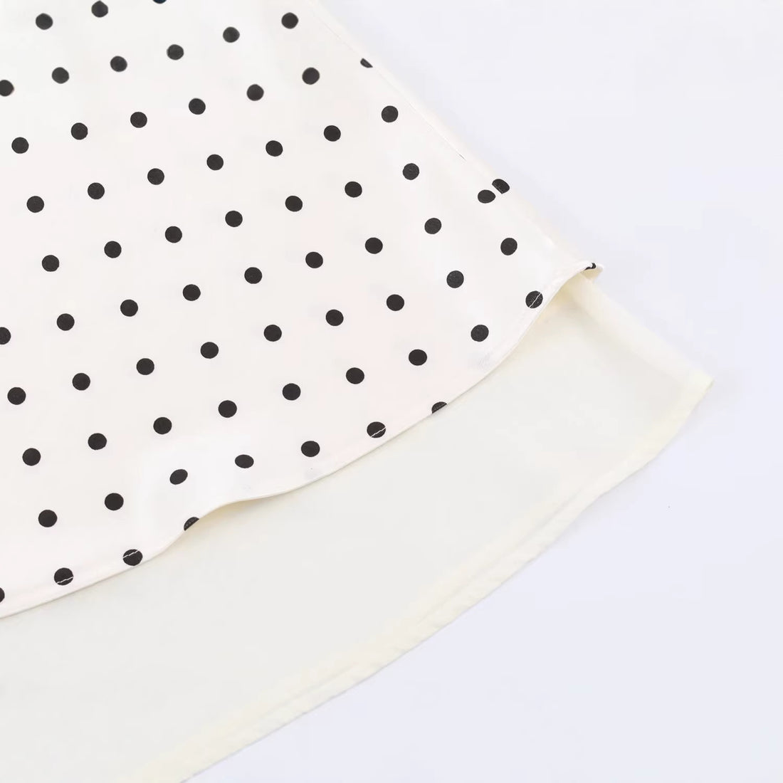 Damen A-Linien-Midirock mit doppellagigem Saum und Polka-Dot-Print Echoarchiv