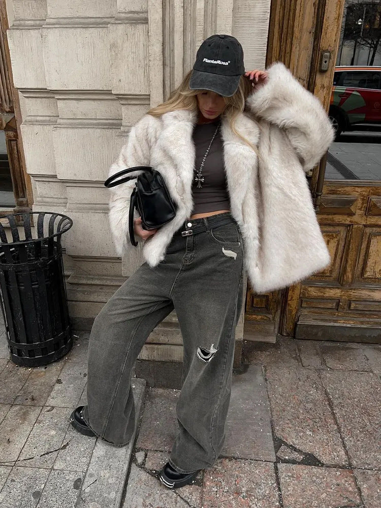 Damen Kurz geschnittener Faux‑Fur‑Mantel mit Boxy‑Silhouette und Stehkragen Echo Archiv
