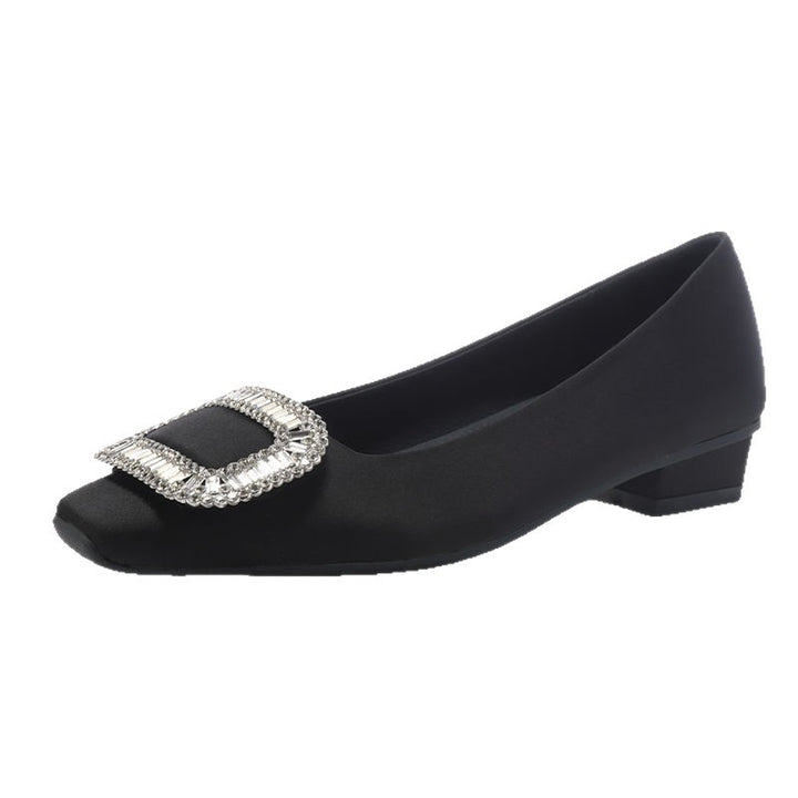 Damen Satin-Ballerinas mit quadratischer Zehenbox, mittlerem Blockabsatz und Kristallschnalle – Lioré