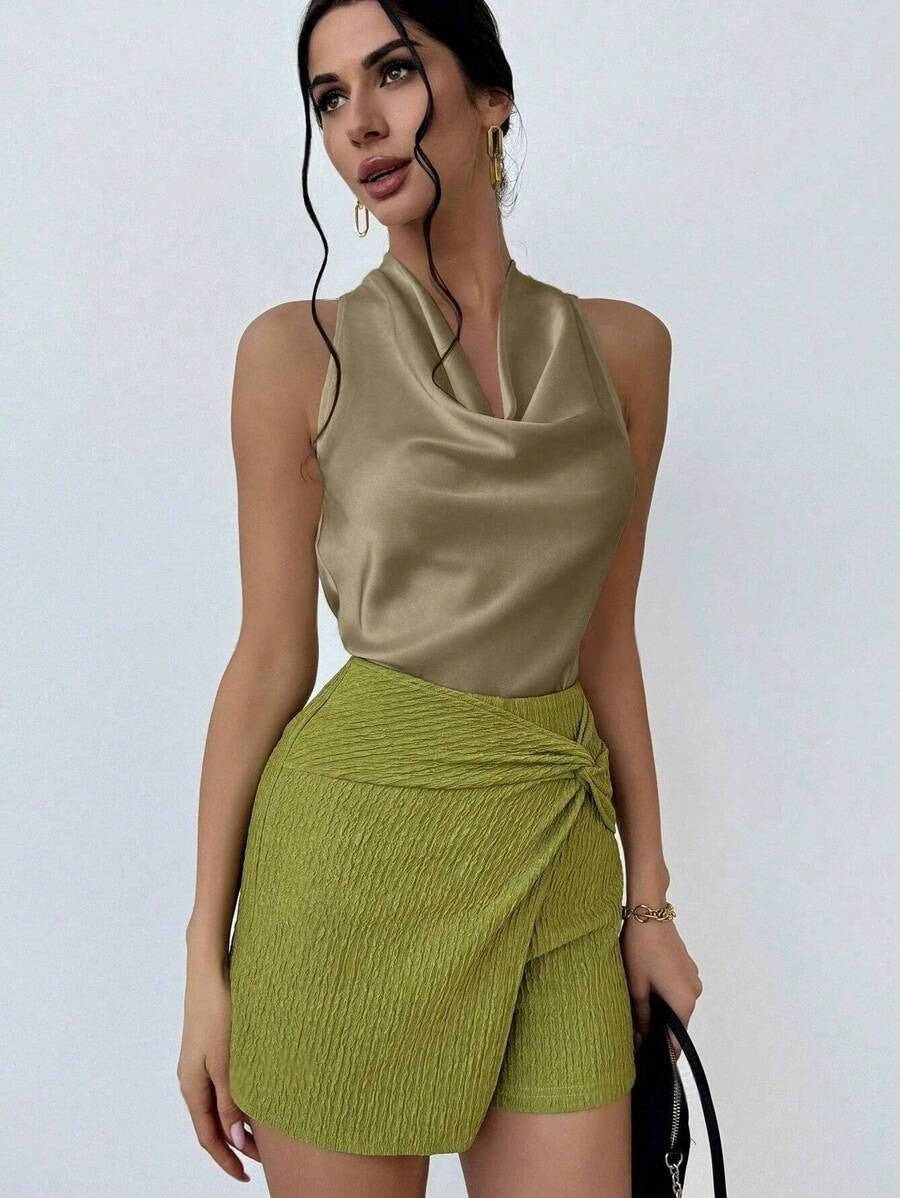 Damen Elegantes Satinoberteil mit schickem Wasserfall-Ausschnitt Echo Archiv