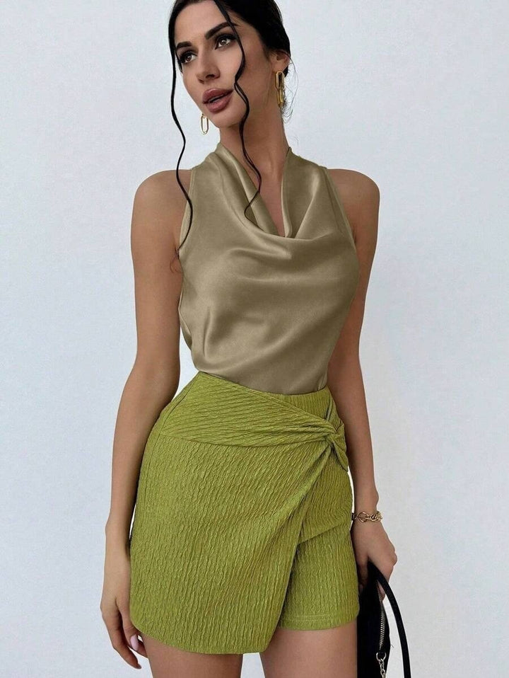 Damen Elegantes Satinoberteil mit schickem Wasserfall-Ausschnitt Echo Archiv