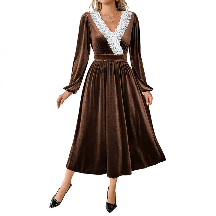 Damen Elegantes Maxikleid mit Spitzenakzenten Echo Archiv