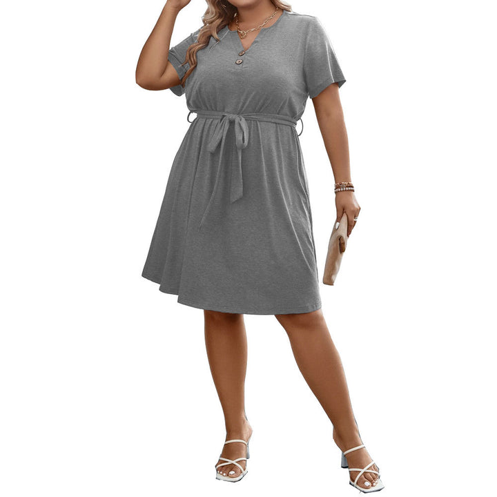 Damen Freizeitkleid mit Knopfdetails und tailliertem Bindegürtel Echo Archiv