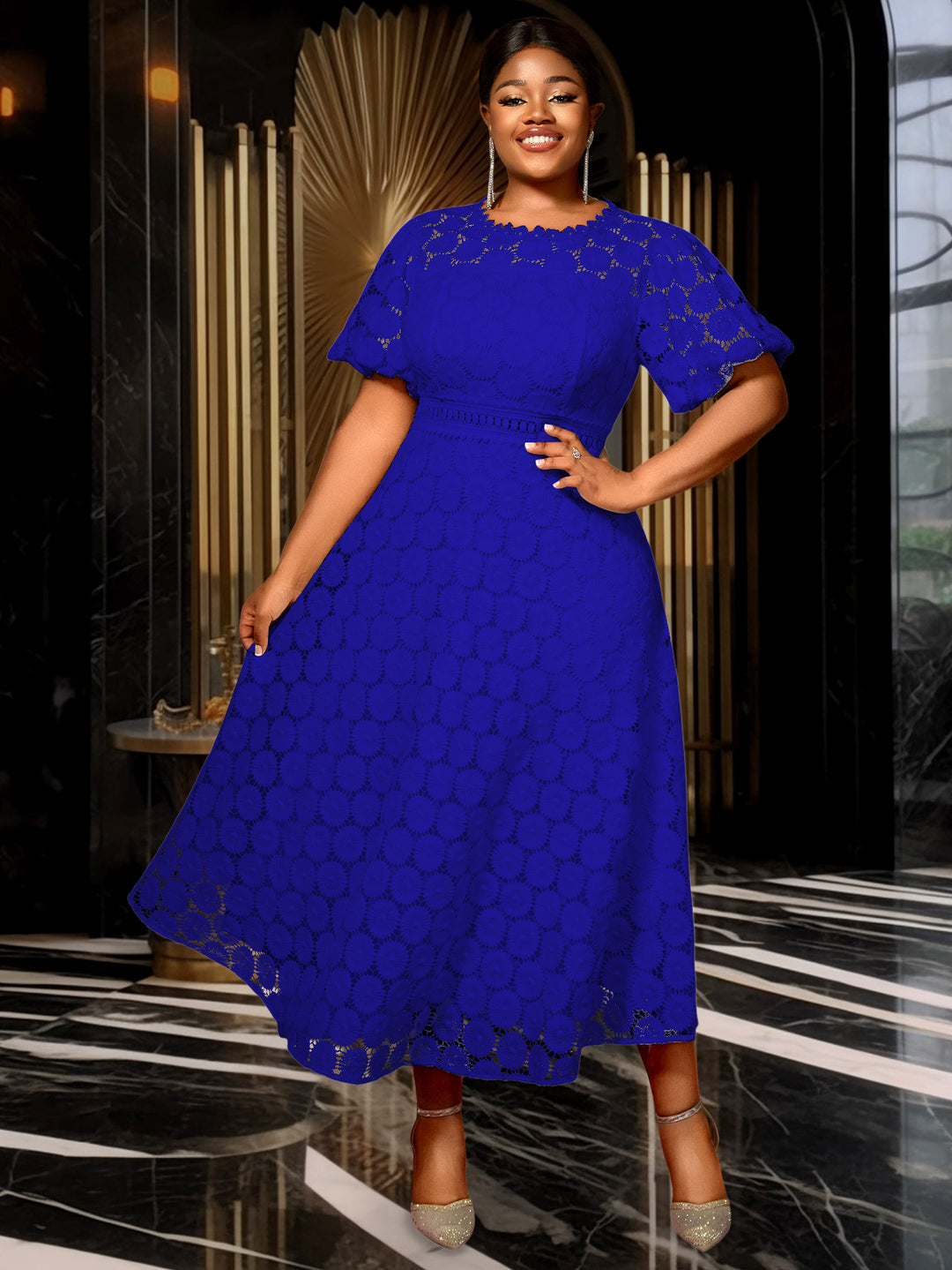 Damen Midi-Kleid mit eleganter Spitzenapplikation und Puffärmeln Echo Archiv