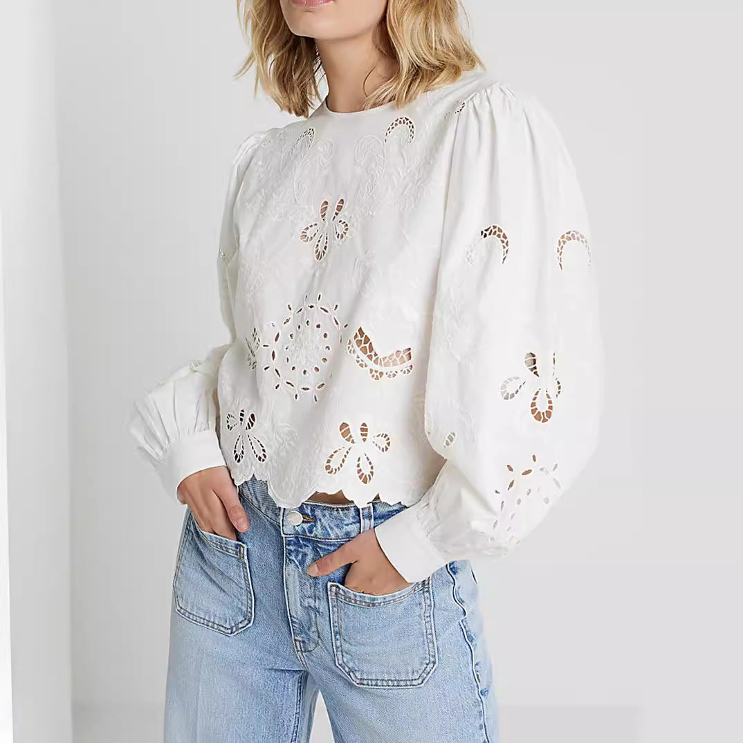 Damen Baumwollbluse mit Broderie Anglaise und Ballonärmeln – Avérine