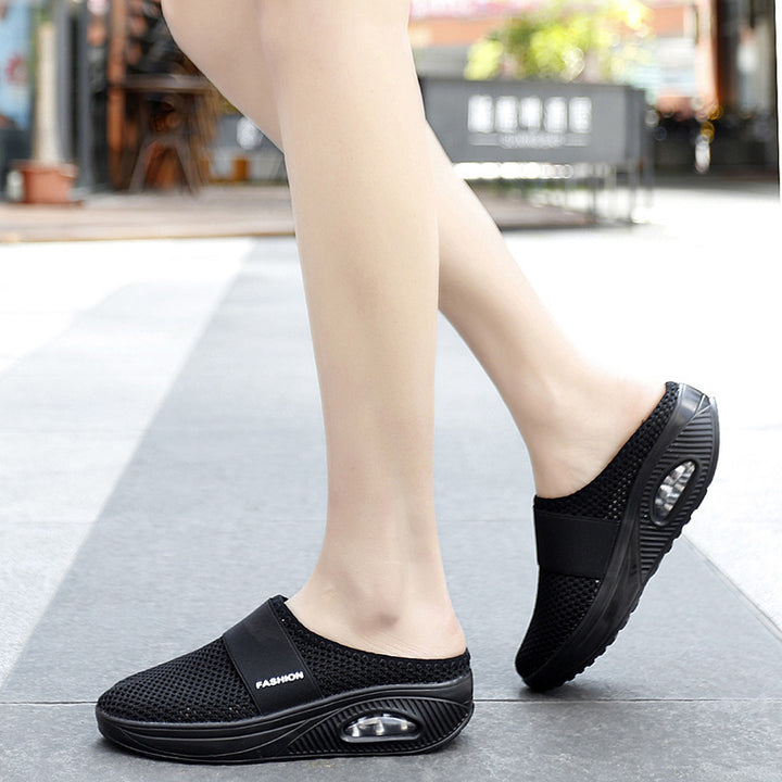 Damen Halbschuh-Slipper mit atmungsaktivem Strickobermaterial, elastischem Mittelfußriemen und Dämpfungssohle – Lioré