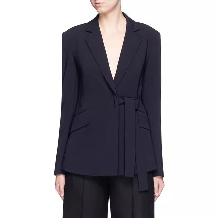 Damen Schalkragen-Wickelblazer mit seitlicher Knotenbindung und Pattentaschen Echoarchiv