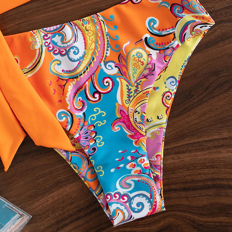 Damen Triangel-Bikini mit asymmetrischem Oberteil und elegantem Wickelband Echo Archiv