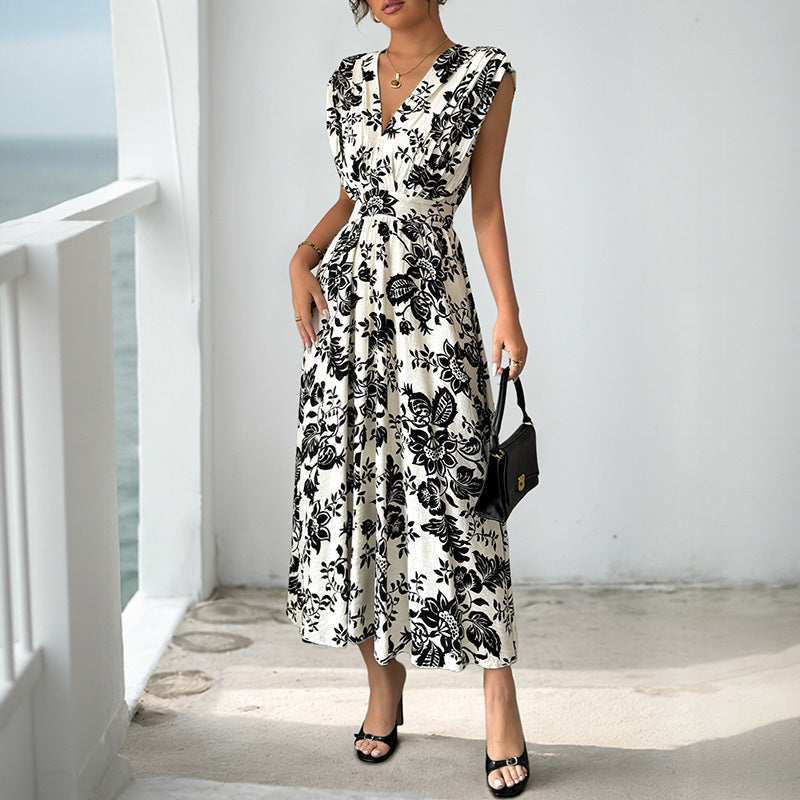 Damen Fließendes Midikleid mit V-Ausschnitt, geraffter Taille und Jacquard‑Struktur Echoarchiv