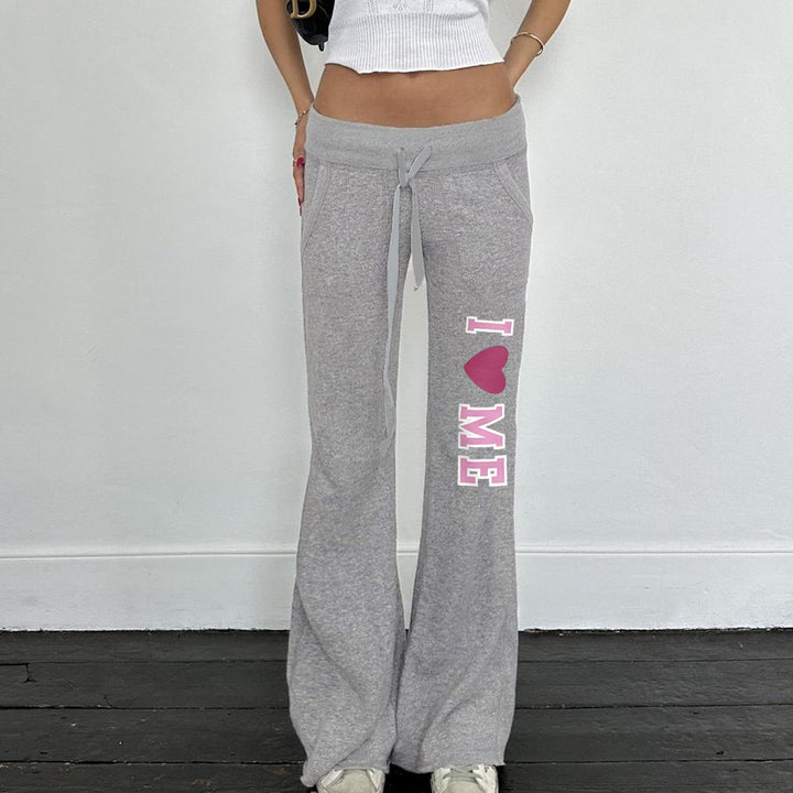 Damen nan weiche Flared-Jogginghose mit Kordelzug, Eingrifftaschen und auffälligem Love-Print Echo Archiv
