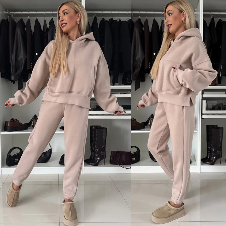 Damen Kurzgeschnittenes Kapuzen-Hoodie und High‑Waist Jogginghose Set aus weichem French-Terry – Auréline