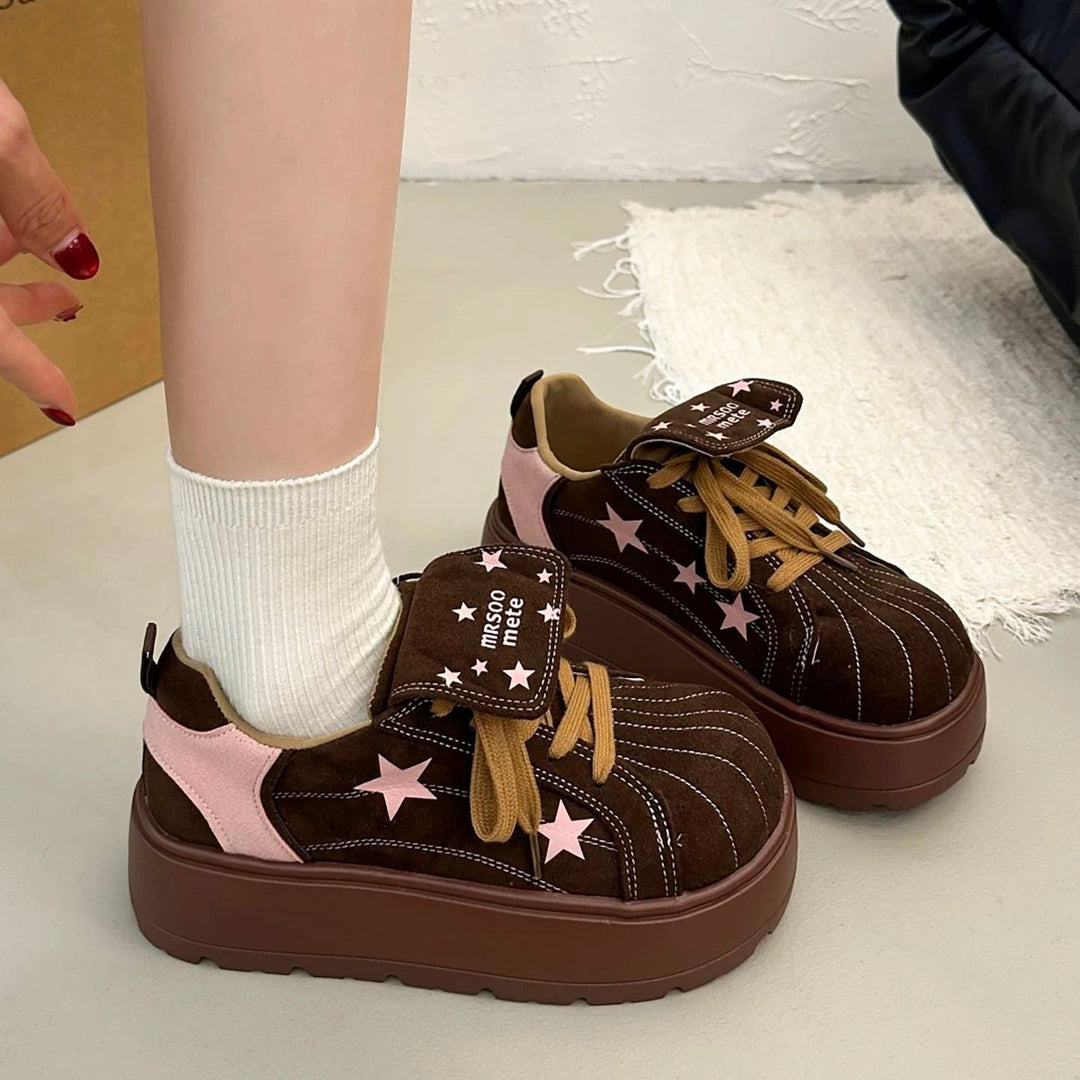 Damen Plateau-Sneaker mit modischen Sternen-Details und bequemem Klettverschluss Echo Archiv