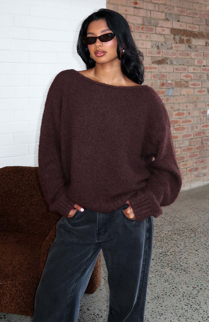 Damen Oversize Bouclé-Pullover mit weitem Boot-Ausschnitt und gerippten Bündchen Echoarchiv