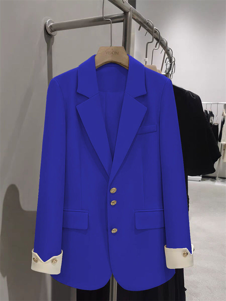 Damen Eleganter Blazer mit goldenen Knopfdetails Echo Archiv
