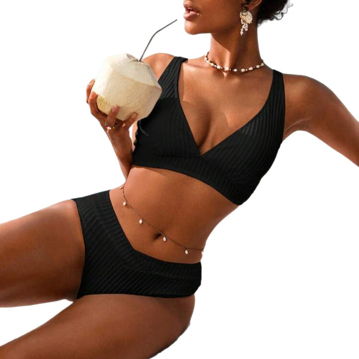Damen Komfortabler Bikini mit raffinierten Rippendetails Echo Archiv