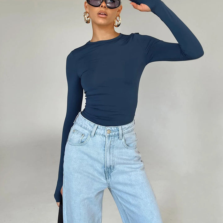Damen Figurbetontes Crop-Longsleeve mit Daumenlöchern Echo Archiv