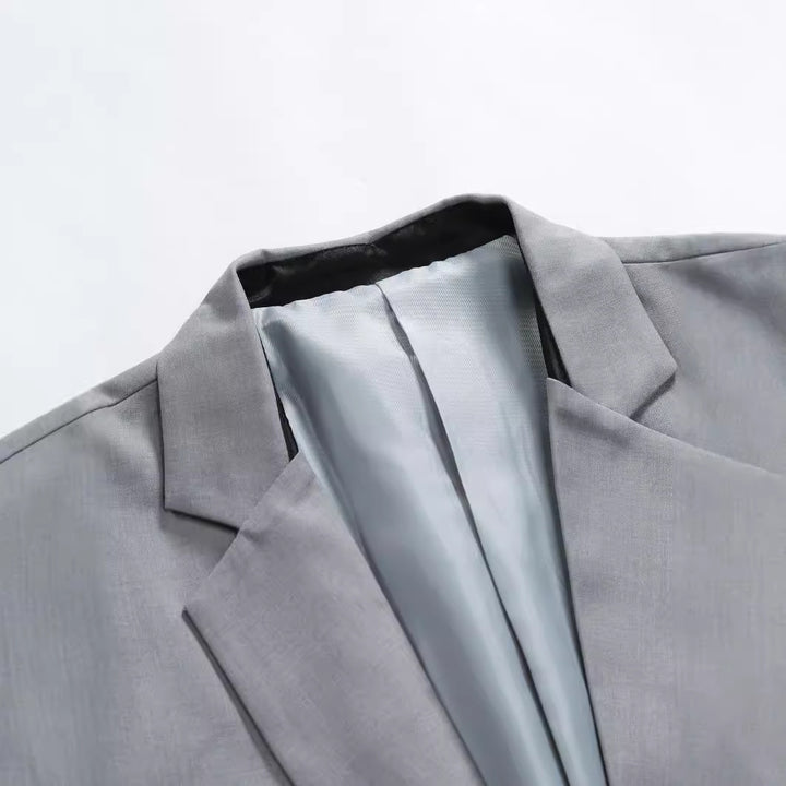 Herren elegantes Anzugset mit modernem Schnitt und feinem Material Echoarchiv