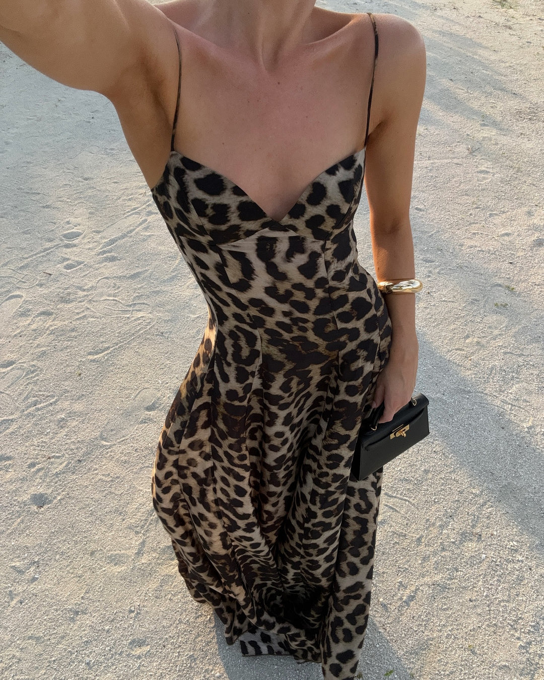 Damen Maxikleid mit V-Ausschnitt und animalischem Muster Echo Archiv