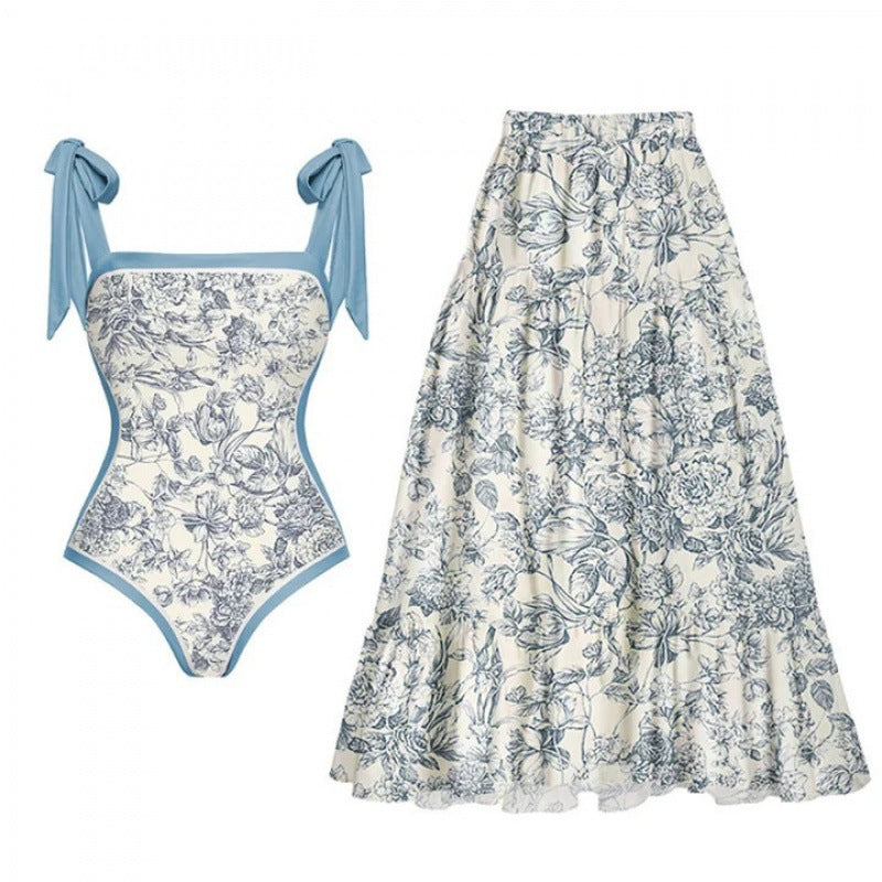 Damen Badeanzug-Set mit elegantem Wickelrock und modischen Schleifen Echo Archiv