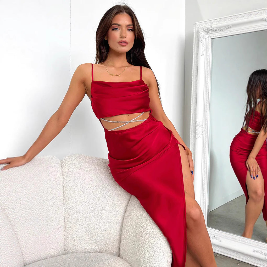Damen Elegantes Satin-Maxi-Kleid mit splittem Design und verstellbaren Spaghettiträgern Echo Archiv