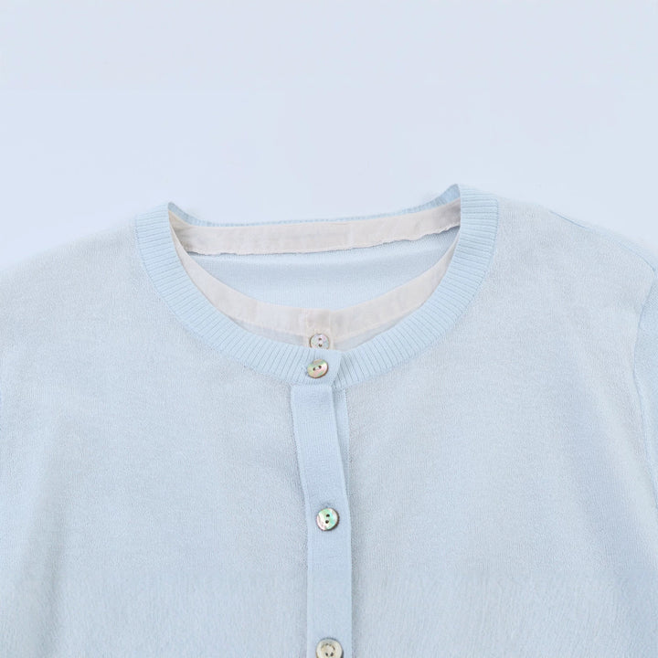 Damen Feinstrick-Cardigan mit eingearbeitetem Blusenbesatz und Knopfverschluss Echo Archiv