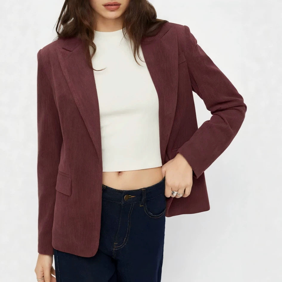 Damen Kord-Blazer mit schmaler Silhouette, schmalem Revers und Pattentaschen – Valéne