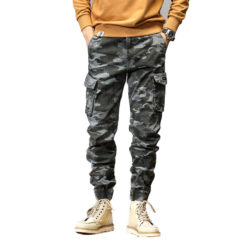 Herren Cargo-Hose mit Camouflage-Muster und praktischen Taschen Echoarchiv