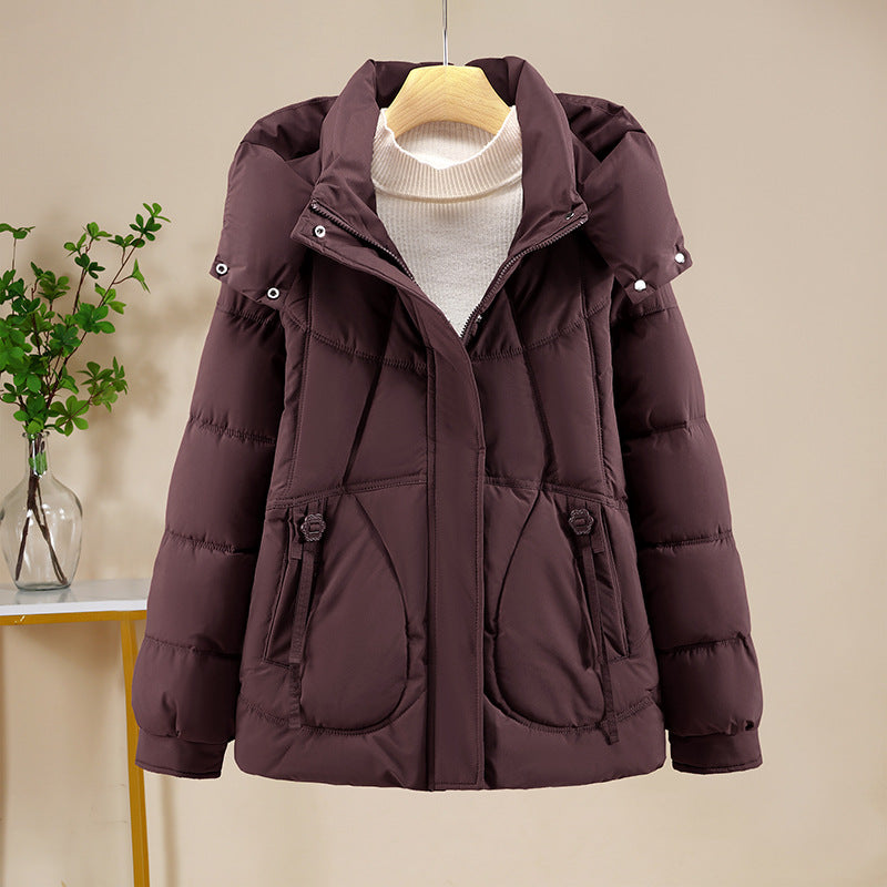 Damen Kurzjacke im Puffer‑Look mit Kapuze, taillierender Schnitt und Reißverschluss Echo Archiv