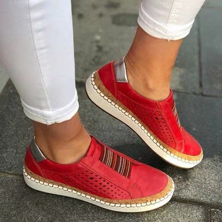 Damen perforierte Slipper-Sneaker mit Elastikeinsatz und Korkoptik-Plateau Echo Archiv