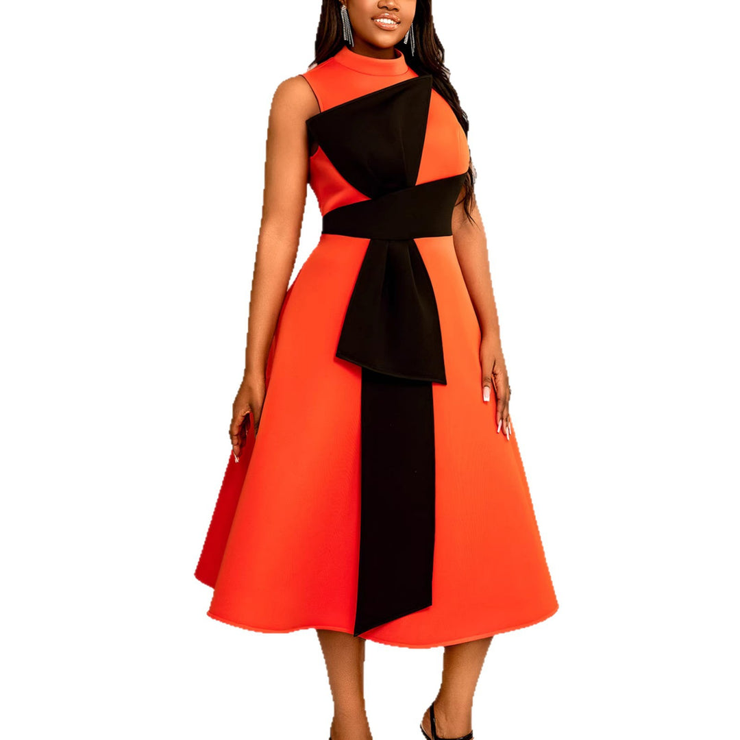 Damen Elegantes Midi-Kleid mit asymmetrischem Schnitt und voluminösem Schleifenakzent Echo Archiv