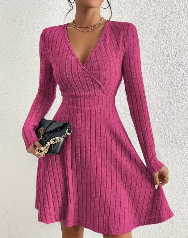 Damen Strickkleid mit Wickel-V-Ausschnitt, taillierter Bund und ausgestelltem A-Linien-Rock Echo Archiv