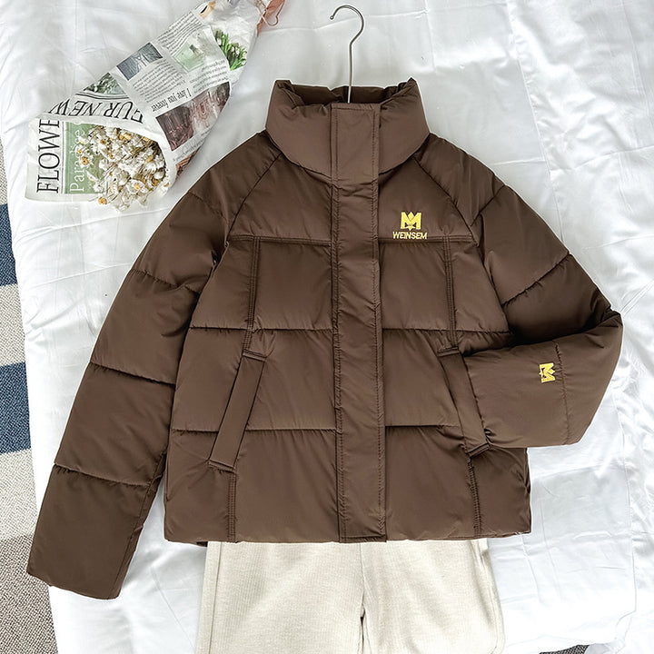 Damen kompakte Kurz-Steppjacke mit hochschließendem Stehkragen und schrägeingriff Taschen – Célinea