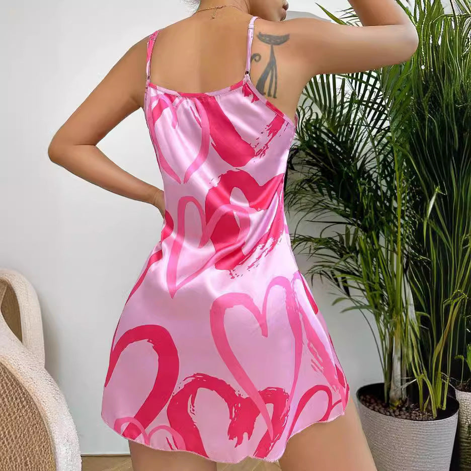 Damen Seidenkleid mit verspielt bedrucktem Herzmuster und schmalen Trägern Echo Archiv