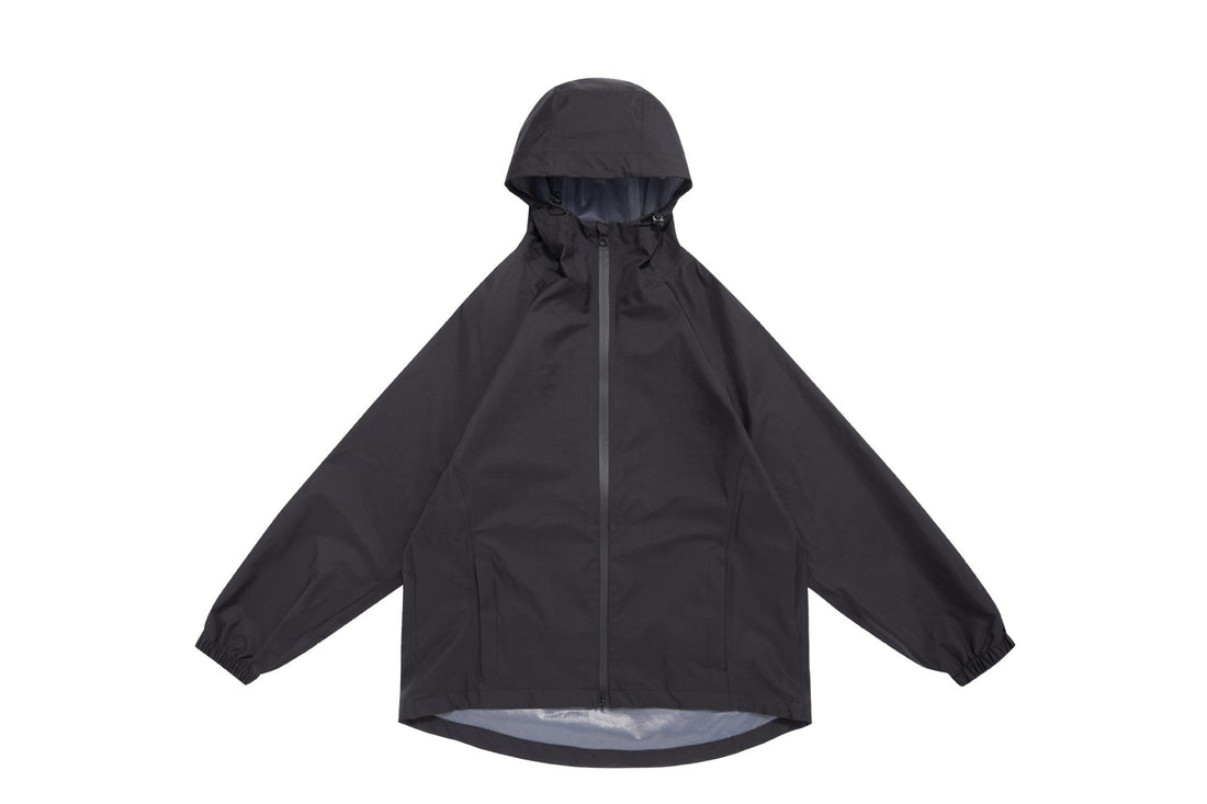 Unisex Leichte Regenjacke mit Kapuze, Zwei‑Wege‑Reißverschluss und verlängertem Saum Echoarchiv
