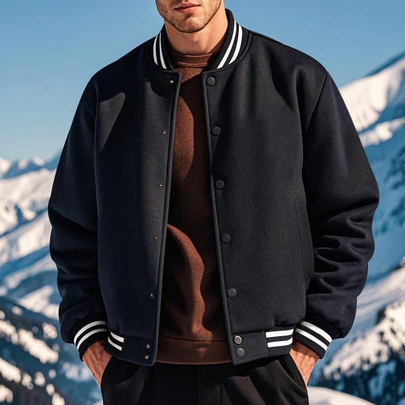 Herren sportliche Collegejacke mit praktischem Druckknopfverschluss Echoarchiv