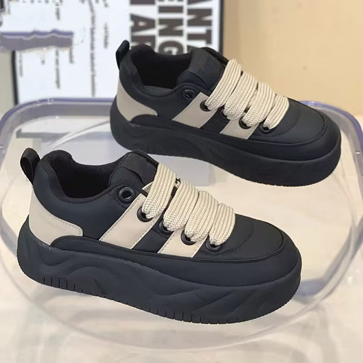 Damen Plattform Sneakers mit dickem Gummi-Style und farblich abgesetzten Details Echo Archiv