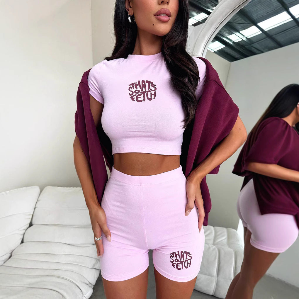 Damen Freizeit Set mit kurzem Oberteil und sportlichen Shorts Echo Archiv