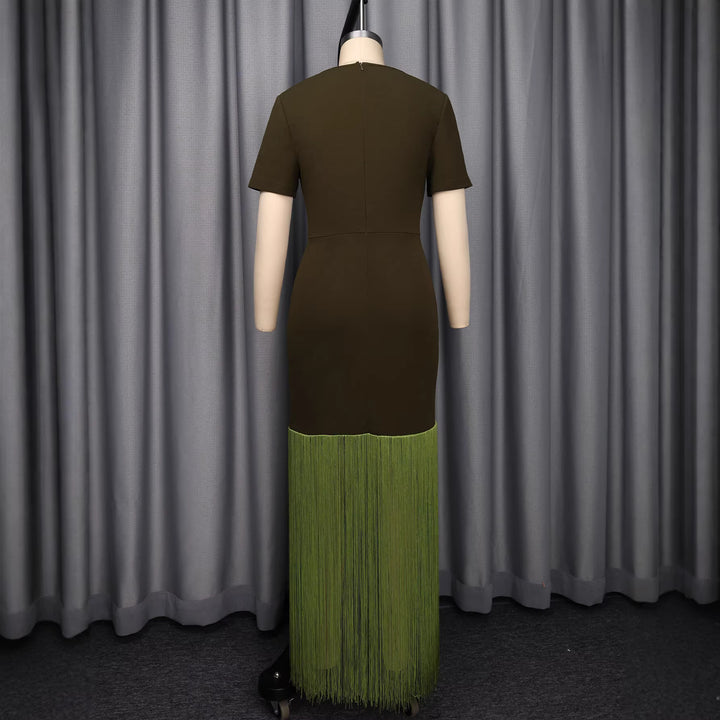 Damen Maxikleid mit asymmetrischem Saum und elegantem Cut-Out Design Echo Archiv