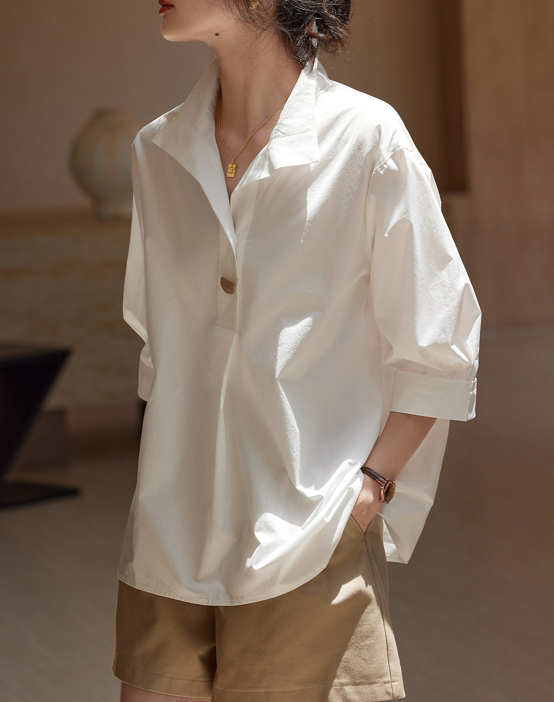 Damen Elegante und luftige Bluse mit modernem Schnitt Echoarchiv