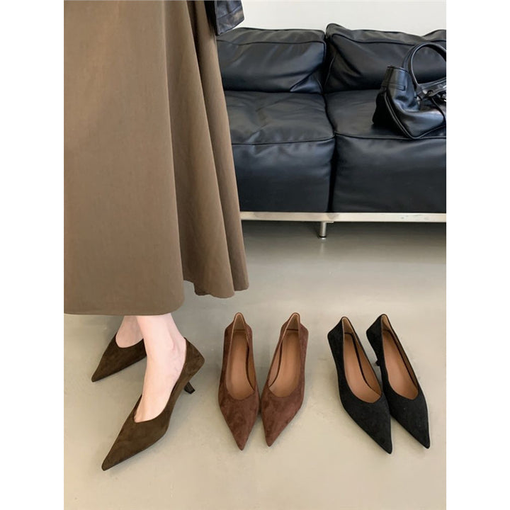 Damen Spitz zulaufende Wildleder‑Pumps mit niedrigem Kittenabsatz und ergonomischem Komfortfußbett – Lioré