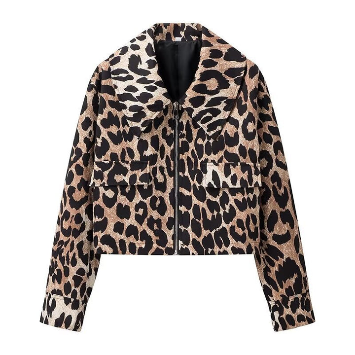 Damen Cropped-Fieldjacke im Leopardenmuster mit breitem Revers und Pattentaschen Echo Archiv