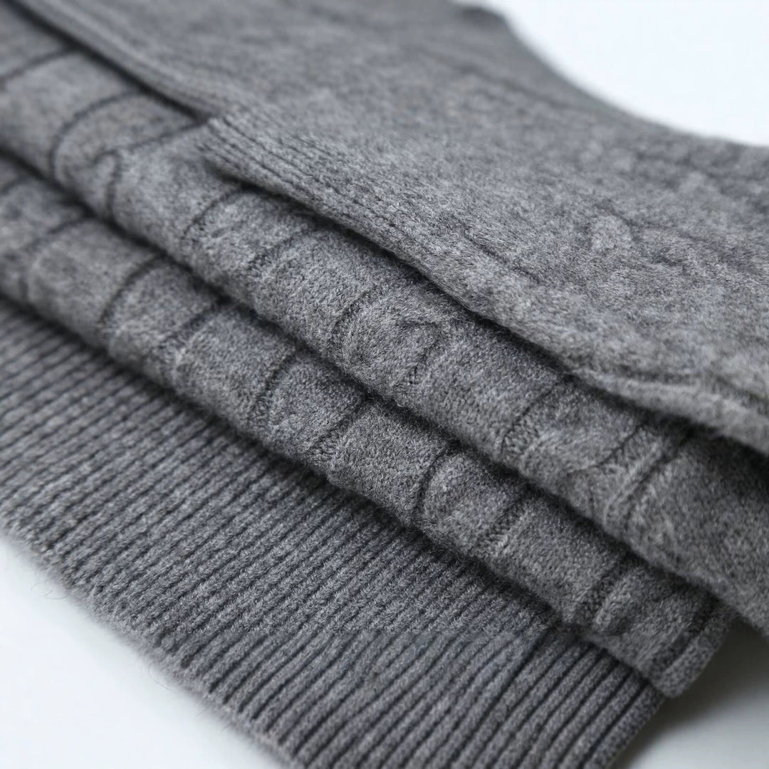 Damen Oversize Zopfmuster-Pullover mit V-Ausschnitt und breitem Rippbündchen Echoarchiv