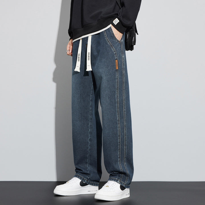 Herren Weite Denim-Hose im Lounge-Style mit Tunnelzugbund und geradem Bein Echo Archiv