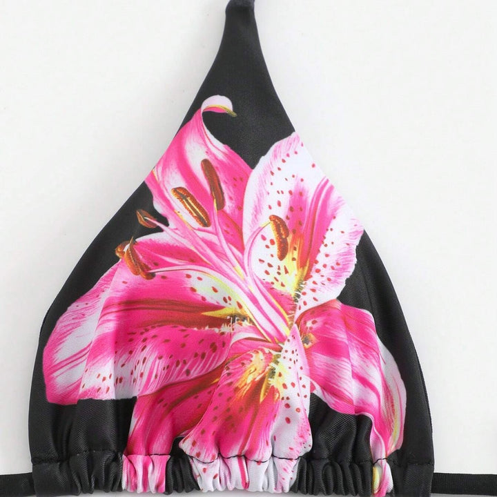 Damen Bikini-Set mit floralem Muster und passendem Wickelrock Echo Archiv