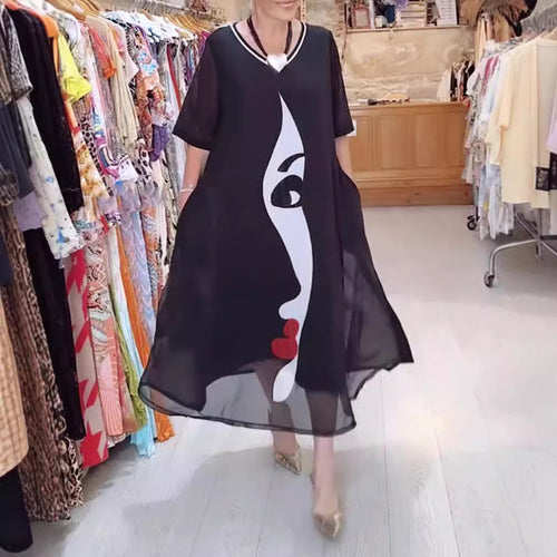 Damen nan luftiges Chiffon-Maxikleid mit grafischem Gesichtsprint, V-Ausschnitt und seitlichen Eingrifftaschen Echo Archiv