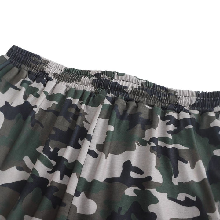 Herren Camouflage Sportanzug mit modernem Design und praktischen Taschen Echoarchiv