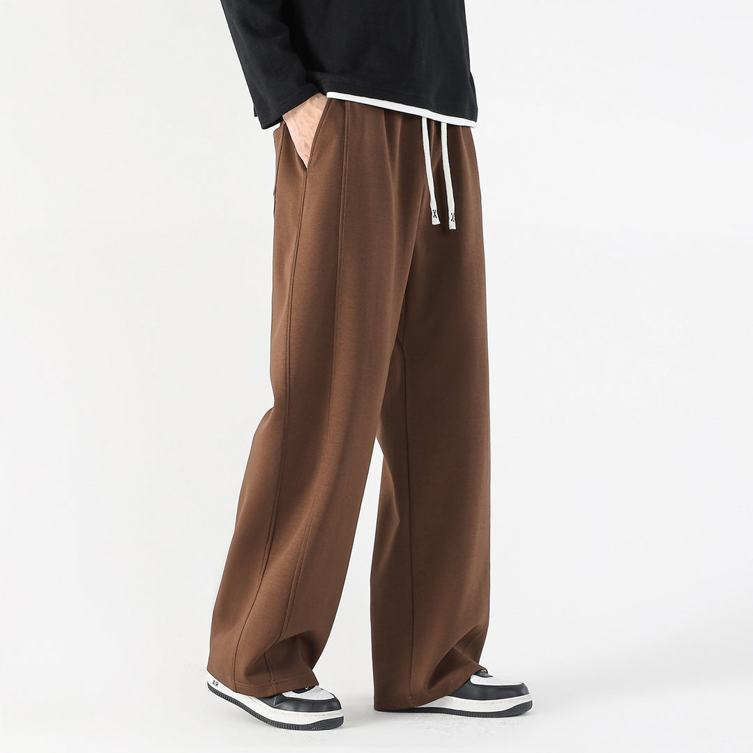 Herren Weite Relaxed-Freizeithose mit Tunnelzug & markanten Teilungsnähten Echoarchiv